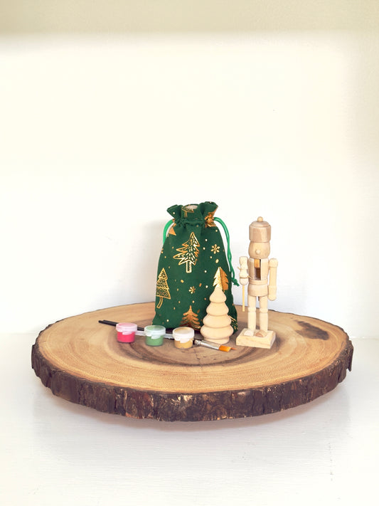 Christmas Tree & Nutcracker Figurines