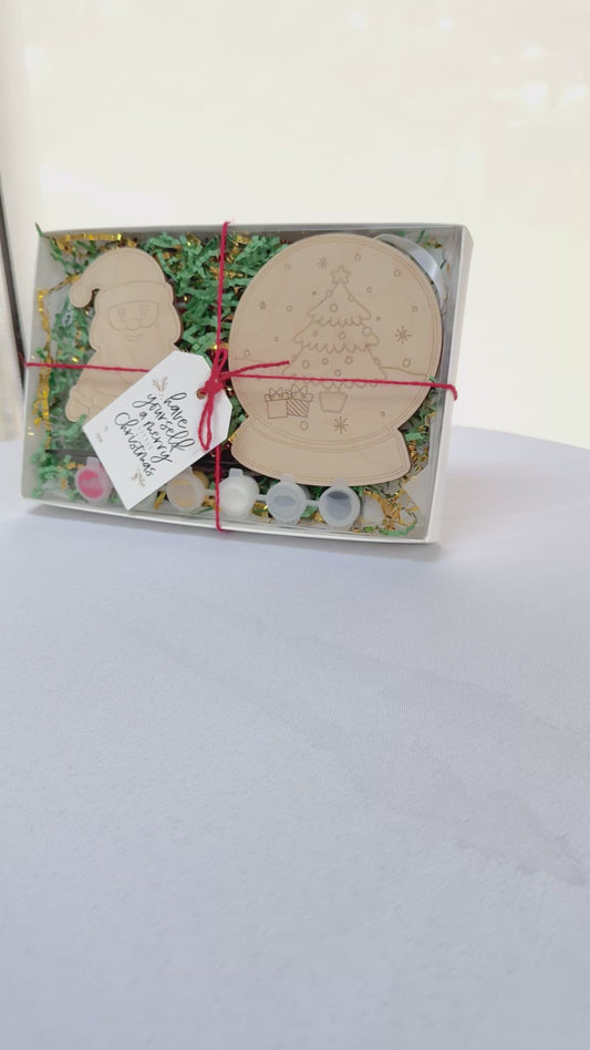 Santa Magnet & Snow Globe Ornament